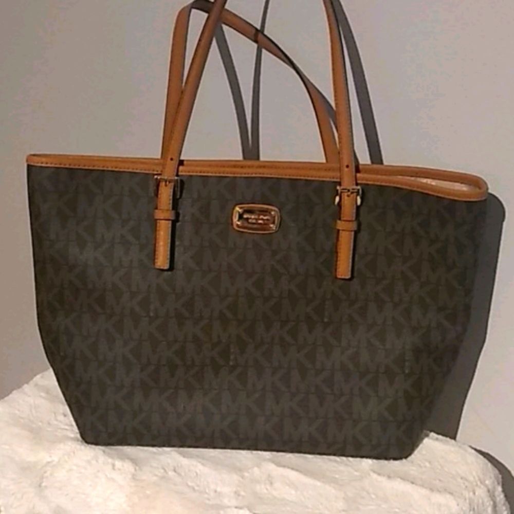 **NWT Micheal Kors